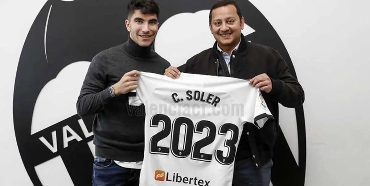 سولر با والنسیا تا 2023 تمدید کرد
