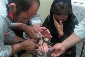گریه زن تهرانی برای یک انگشتر