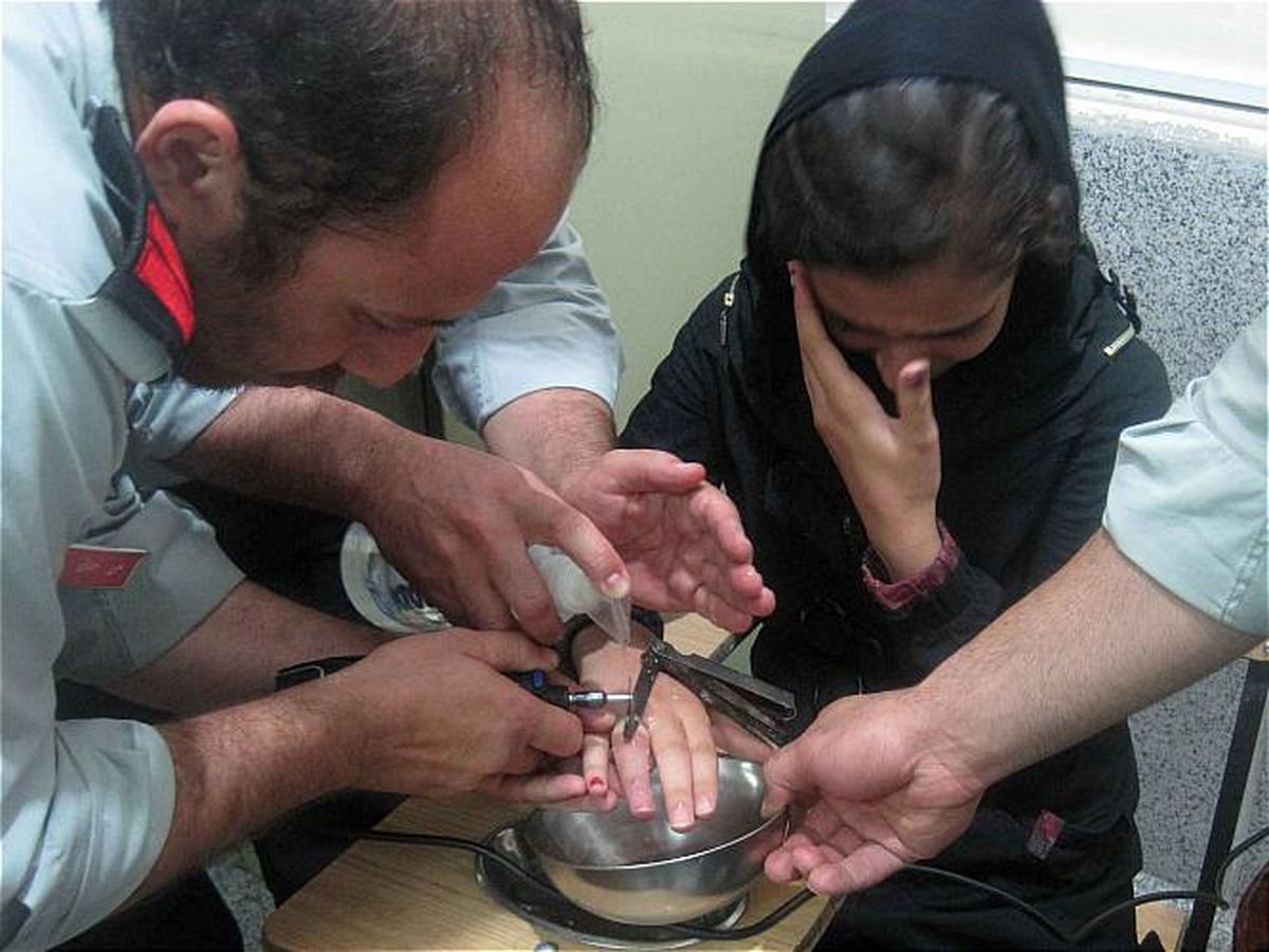 گریه زن تهرانی برای یک انگشتر