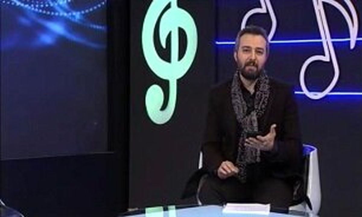 مجری تلویزیون، ساعتی پس از درگذشت پدرش، بدون آنکه کسی بفهمد، برنامه زنده را اجرا کرد