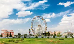 نصب دستگاه جدید در شهربازی کرمان