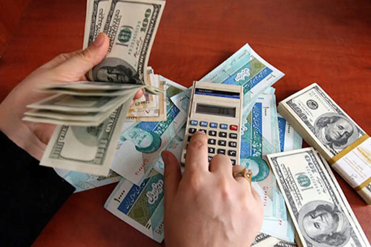 دلار در مرز ۱۳ هزار تومانی/ قیمت به ۱۲۹۴۰ تومان رسید