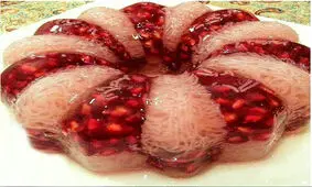 ژله انار و فالوده، یک دسر شیک و خوشمزه برای شب یلدای ۹۸