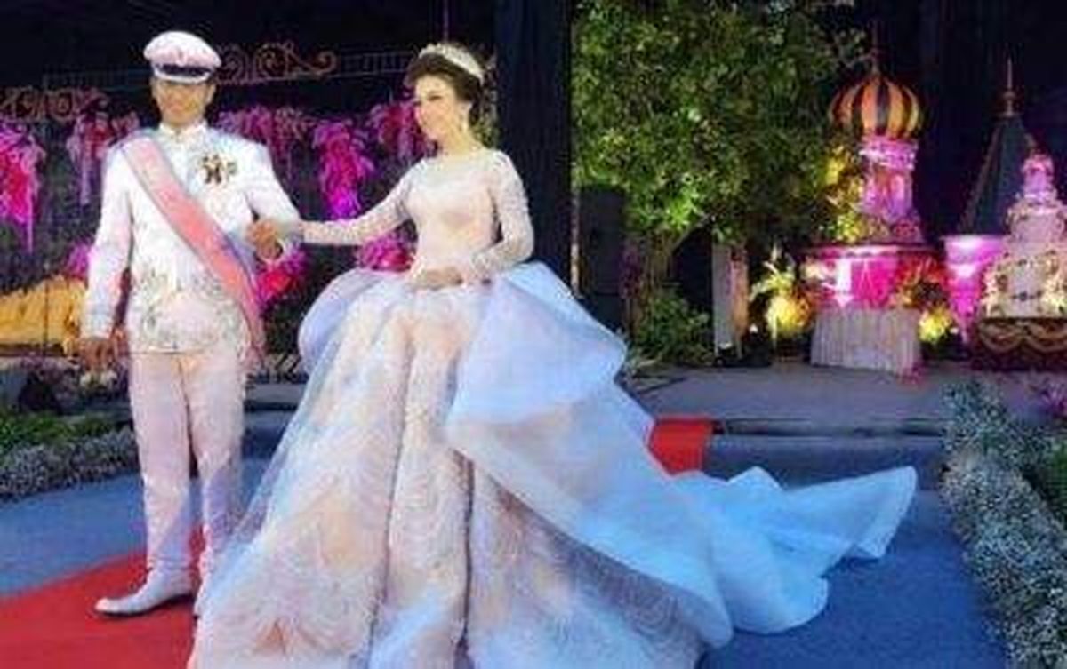 لباس عروس دختر اندونزیایی جنجال به پا کرد