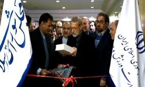 لاریجانی: ایرانی‌ها قابلیت تبدیل سختی‌ها به فرصت‌ را دارند