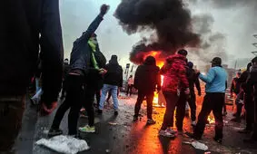 واکنش توئیتری معاون دفتر نشر آثار رهبر انقلاب به آمار رویترز از کشته‌شدگان حوادث آبان ماه