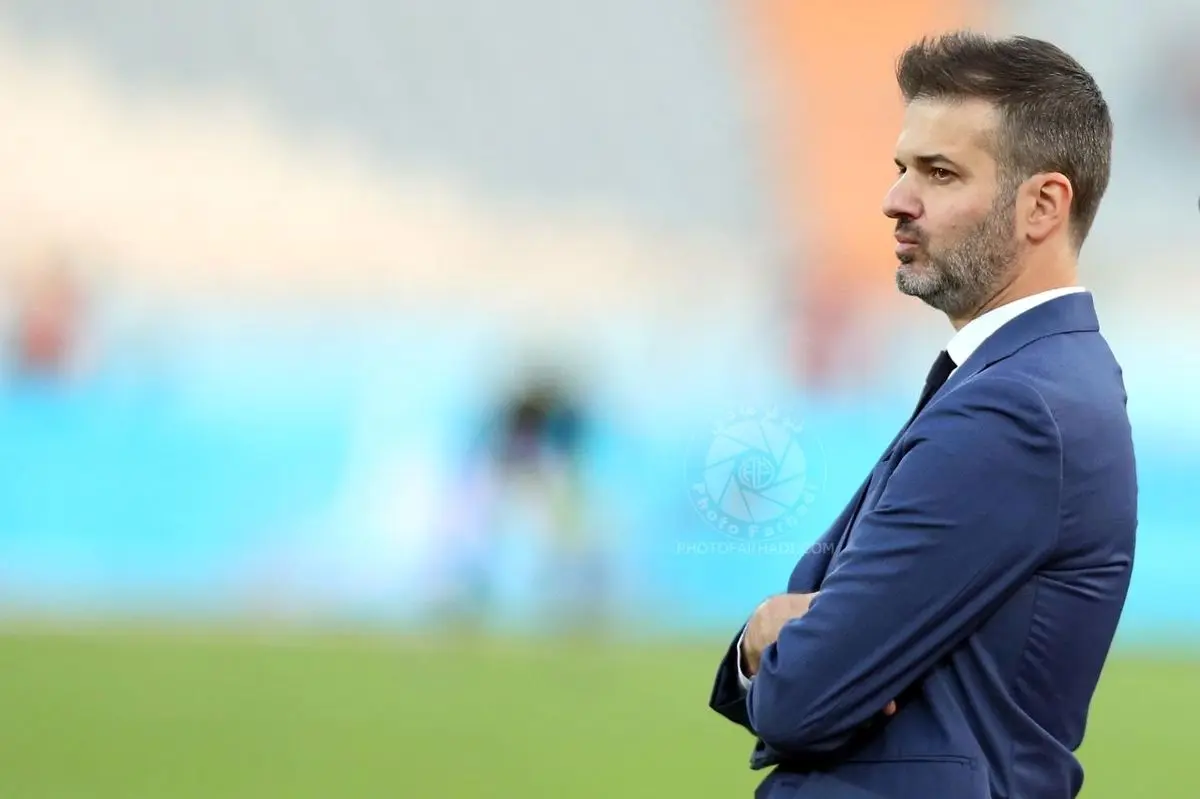 تقابل فرهاد - استرا، دسته گل جدید هیات مدیره استقلال!