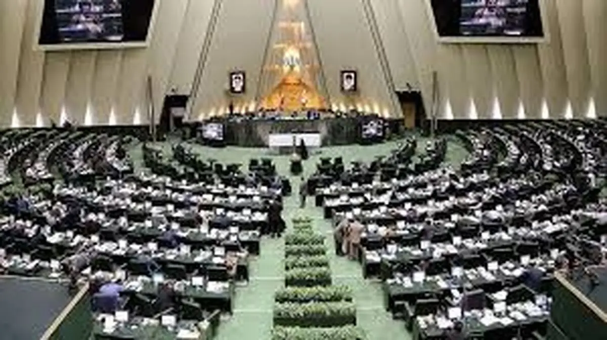 اگر افرادی که سوءاستفاده‌های نجومی داشته‌اند به ریاست مجلس برسند، فاتحه مجلس بعدی خوانده است