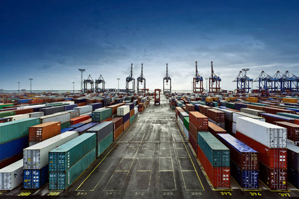 صادرات ۸ ماهه به ۲۷ میلیارد دلار رسید/ کاهش ۴.۸ درصدی واردات