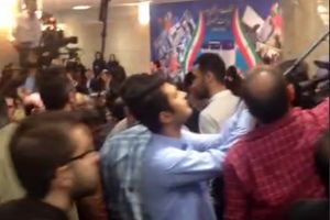 فیلم/ ازدحام شدید خبرنگاران با ورود روحانی به ساختمان فاطمی