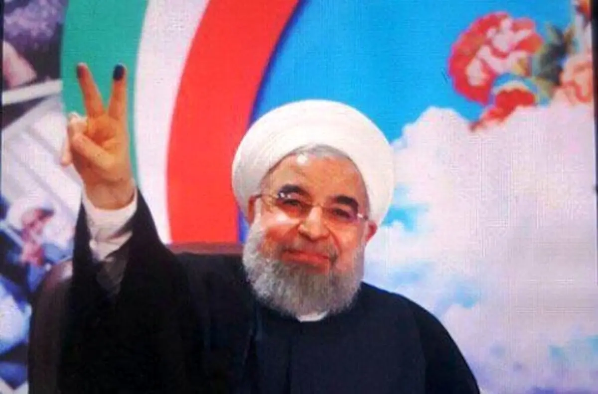 معني دو انگشت رنگي روحاني چيست؟