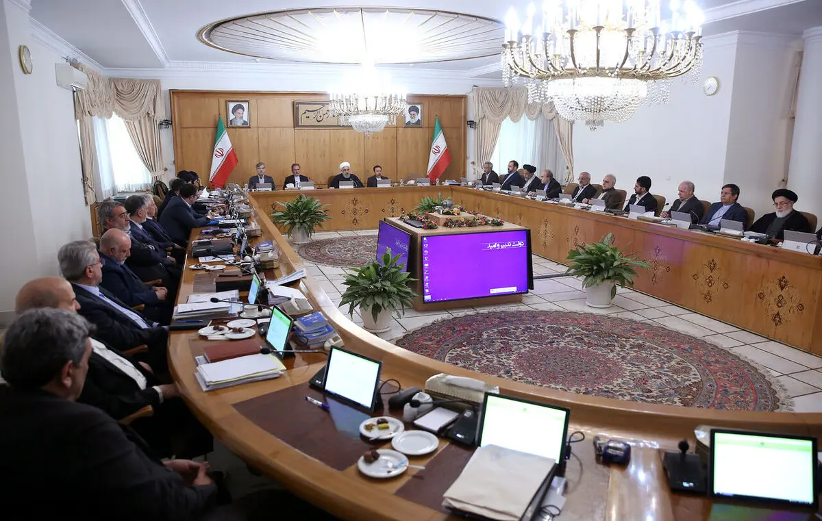 روحانی: تقویت شبکه ملی اطلاعات به معنای قطع اینترنت نیست