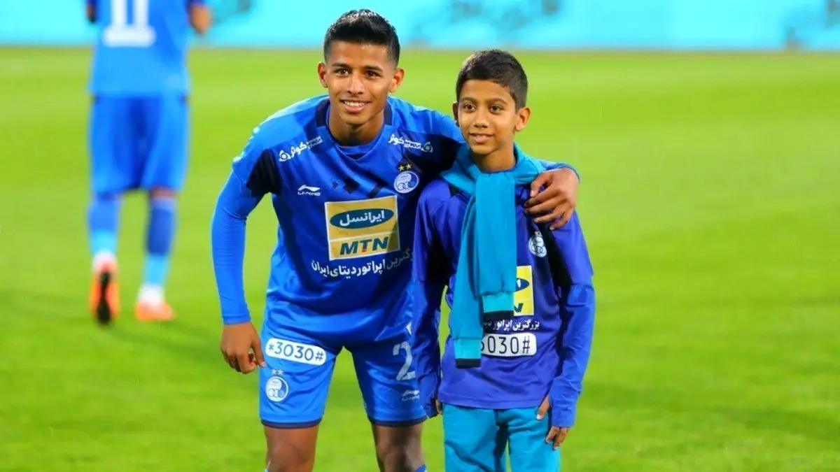 قائدی از خارج پیشنهاد داشت، اما نه انگلیس