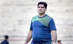 مهاجری: رحمتی بهترین بازیکن زمین بود