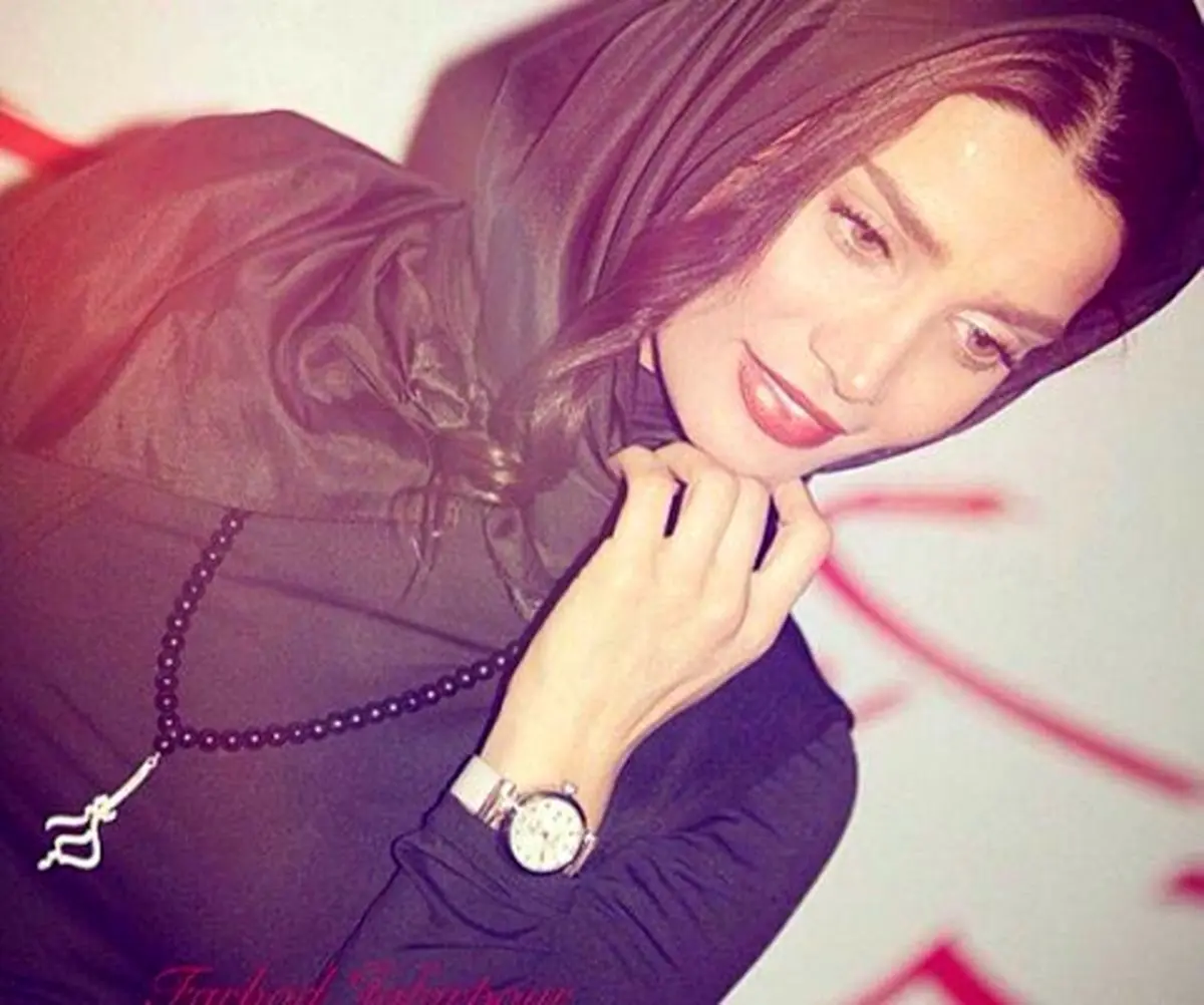 بیوگرافی و عکس های تینا آخوند تبار بازیگر ایرانی