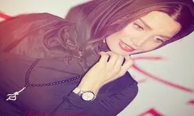 بیوگرافی و عکس های تینا آخوند تبار بازیگر ایرانی