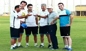 روایتی از دیدار مربیان تیم ملی با کادرفنی پیکان + عکس