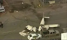 فرود ناموفق هواپیمای سانحه‌دیده در خیابان / فیلم