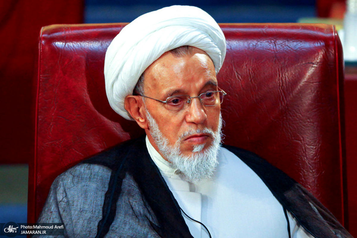 اگر می خواهیم این نظام مقدس بماند، حقوق مردم را رعایت کنیم