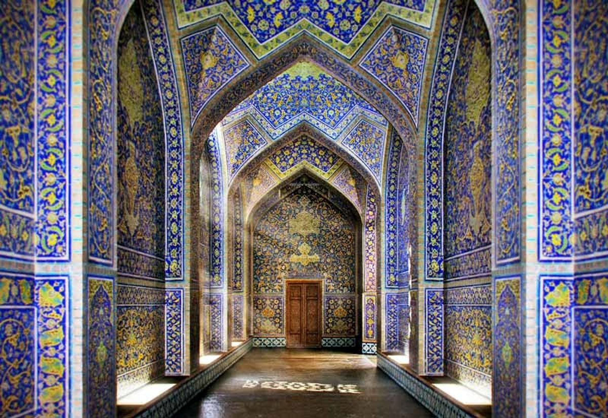 بررسی وضعیت گنبد شیخ لطفالله از نزدیک