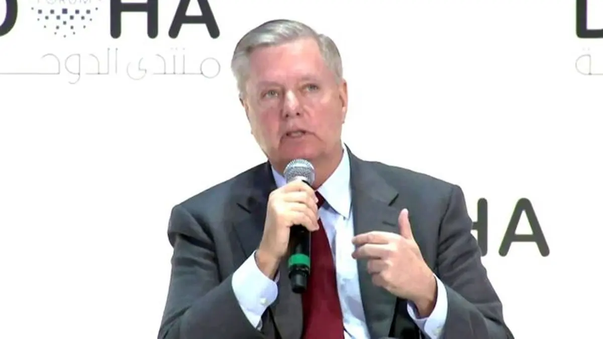 سناتور گراهام: روند استیضاح ترامپ فورا از بین می‌رود