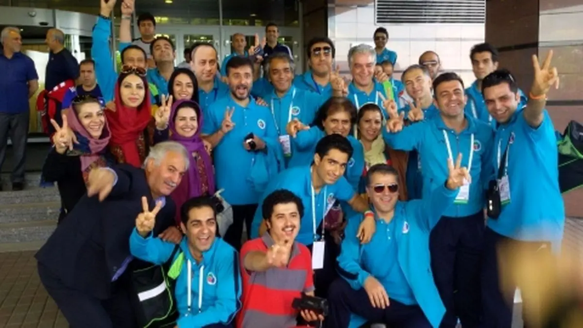 عارف لرستانی و تیم فوتبال هنرمندان