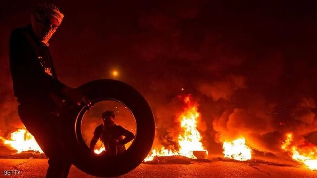 کشته و زخمی شدن ۸ نیروی امنیتی در شمال عراق/ آتش زدن مقرهای احزاب توسط معترضان