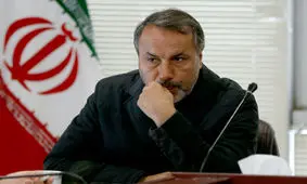 سیاست‌زدگی، اقتصاد را عقب‌مانده کرده است/ نگاه سیاسی دولت به صنعت