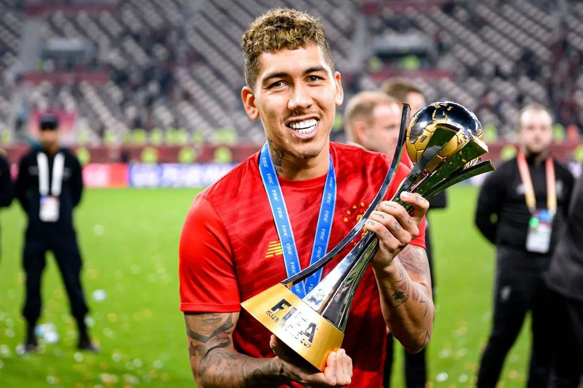 نشان فیفا فقط یک بازی روی پیراهن لیورپول!