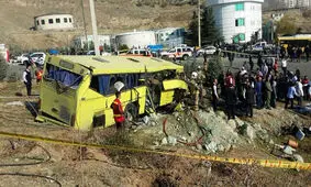 خانواده قربانیان دانشجو مراسم یادبود را ترک کردند