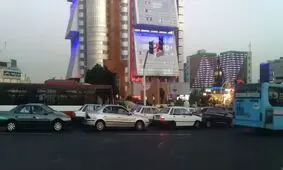 در «روز چهلم کشته‌شدگان ناآرامی‌های اخیر»، در شهرقدس، بومهن، اسلامشهر، ملارد، مارلیک و سر آسیاب آرامش حکم‌فرما بود / حضور ماموران پلیس در میدان تجریش / حضور پلیس و بسیج در خیابان ولیعصر(عج) شهریار