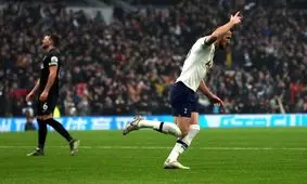 یک هت‌تریک فاصله هری کین تا آگوئرو!