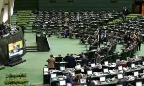 خواب مخالفان برای بودجه / شروع مجدد پیامک‌ها