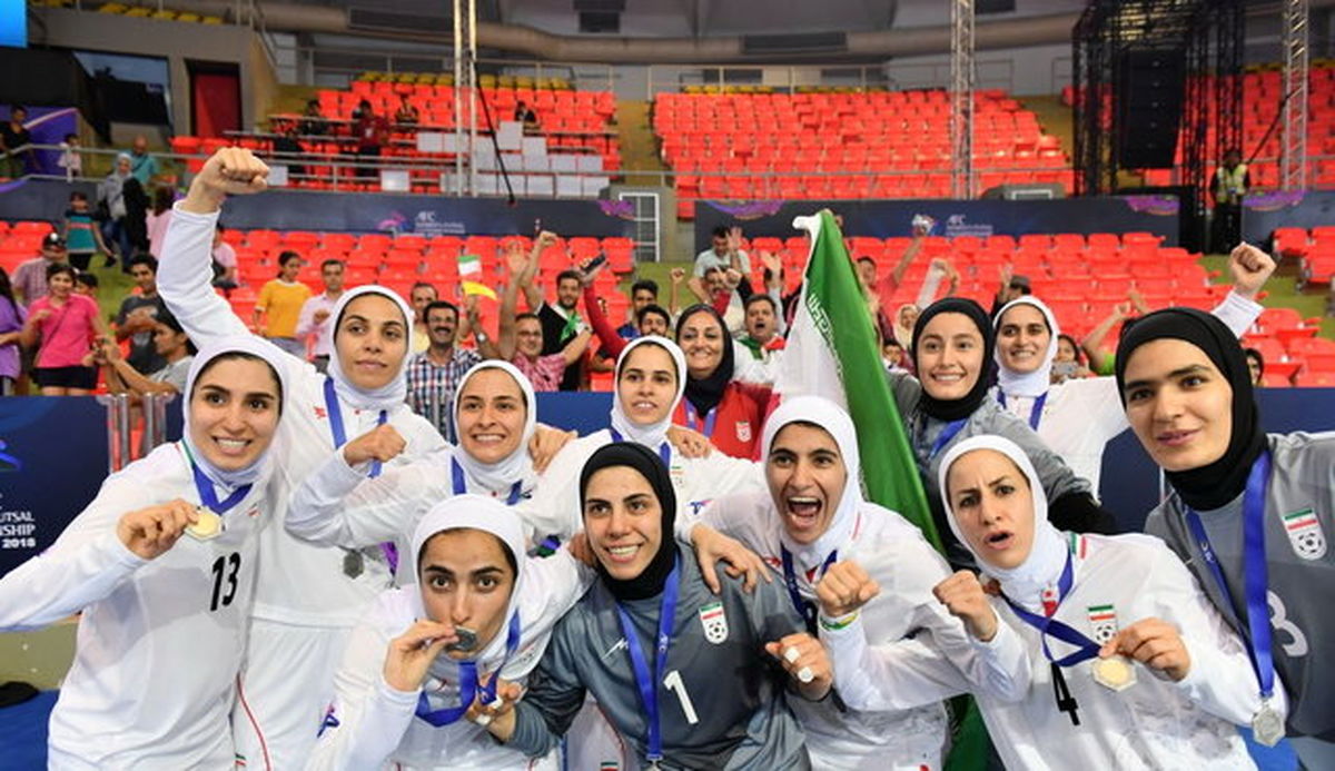 فرزانه توسلی: پاداشها را ندهند انگیزهای نمیماند