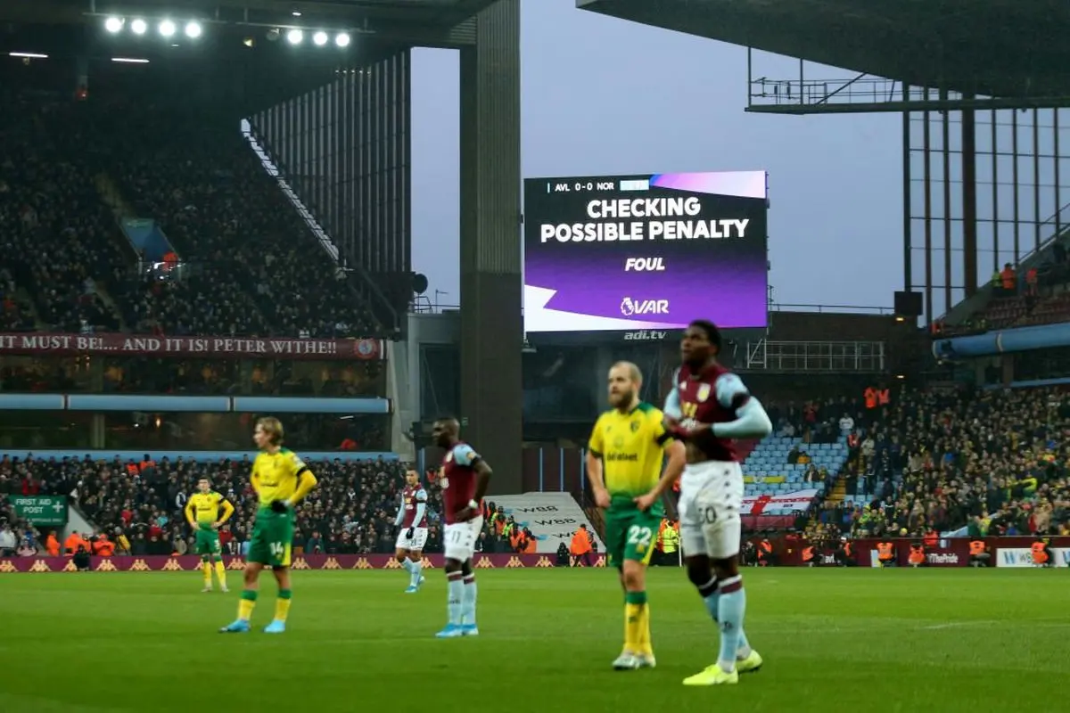 انتقاد شدید از VAR در انگلیس بعد از هفته جنجالی