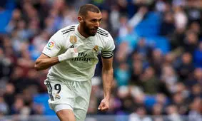 کریم بنزما و یک مصدومیت مرموز در دست راست