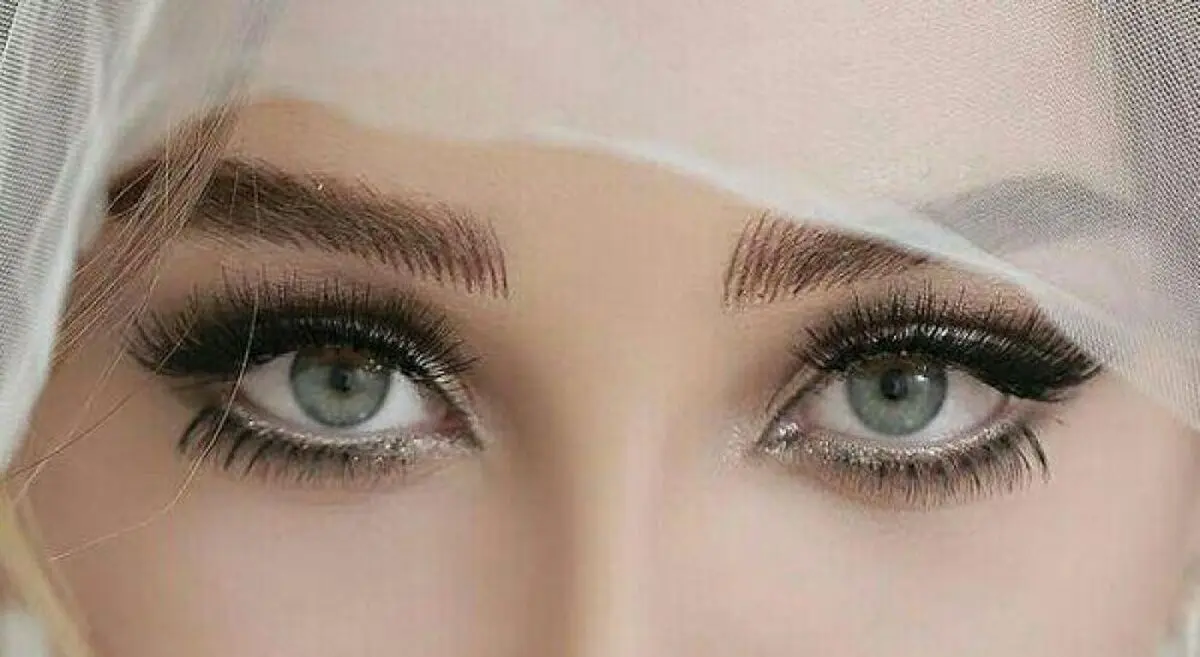 مدل آرایش و ترفندهایی برای بزرگ نشان دادن چشم ها