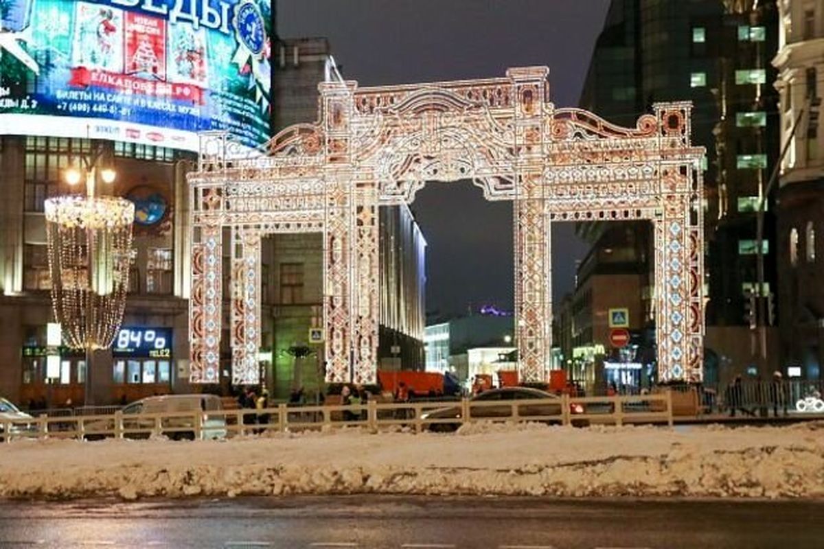 شهرداری مسکو برای جشن‌ سال نو به برف مصنوعی متوسل شد