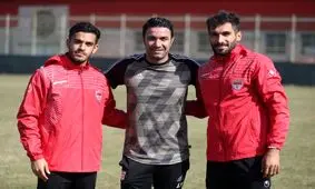 دیدار ملی‌پوشان امید و نکونام در تمرین فولاد