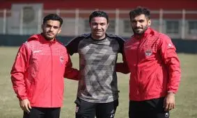 دیدار ملی‌پوشان امید و نکونام در تمرین فولاد