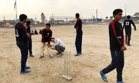 پرتاب توپ کریکت از پاکستان به شهرری