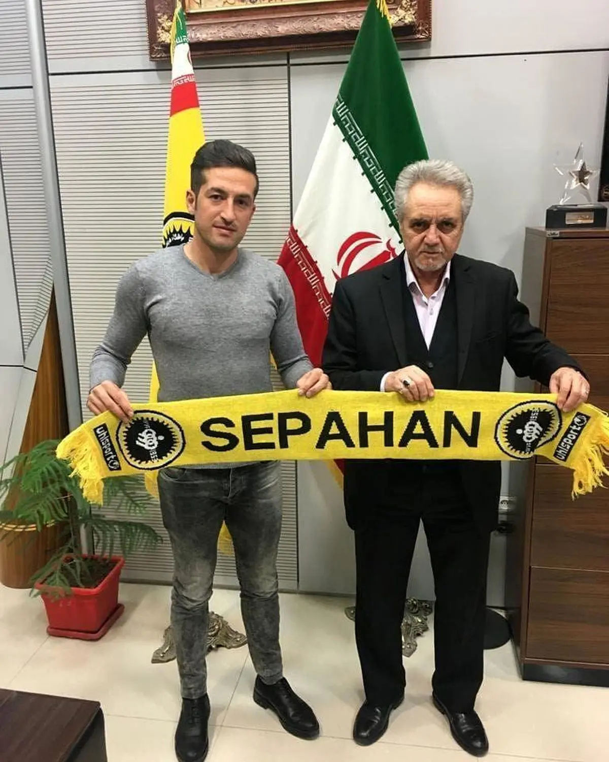 مدافع سابق پارس شاگرد قلعه نویی شد