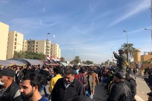درخواست الحشد الشعبی برای پایان دادن به تجمع مقابل سفارت امریکا