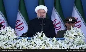 مانور اقتدار نیروهای مسلح / روحانی: دشمن فکر نکند بین ملت ما شکافی وجود دارد