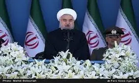 مانور اقتدار نیروهای مسلح / روحانی: دشمن فکر نکند بین ملت ما شکافی وجود دارد