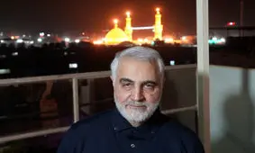 اقامه اذان مغرب در کنار پیکر شهدای حمله تروریستی آمریکا