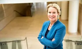 برنده نوبل شیمی ۲۰۱۸ عذرخواهی کرد