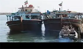 توقیف لنج حامل 120 هزارلیتر سوخت قاچاق در جاسک