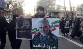 روزنامه‌هایی که پلاکارد شدند