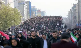 بدرقه تاریخی سردار با چشمان اشکبار